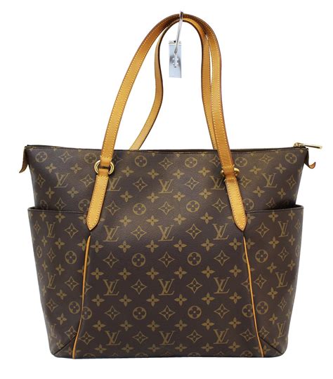 where are lv bags made